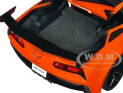 2019 Chevrolet Corvette C7 ZR1 Sebring Orange Tintcoat with Carbon Top 1/18 Model Car Autoart 71279