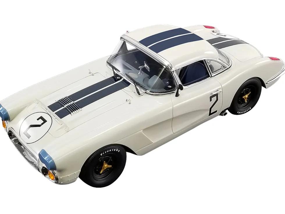 Chevrolet Corvette #2 Dick Thompson Fred Windridge B.S. Cunningham 24 Hours Le Mans 1960 1/18 Model Car Real Art Replicas RAR18012