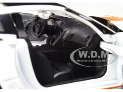 2019 Chevrolet Corvette ZR1 #22 Gulf Oil White Orange Stripes Black Top 1/24 Diecast Model Car Motormax 79657