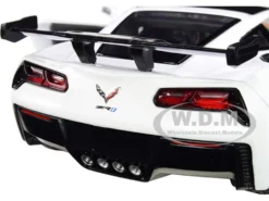 2019 Chevrolet Corvette ZR1 #22 Gulf Oil White Orange Stripes Black Top 1/24 Diecast Model Car Motormax 79657
