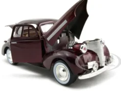 1939 Chevrolet Coupe Burgundy 1/24 Diecast Model Car Motormax 73247