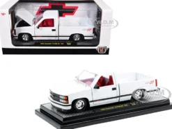 1993 Chevrolet C1500 SS 454 Pickup Truck White with Red Interior Limited Edition to 9600 pieces Worldwide 1/24 Diecast Model Car by M2 Machines