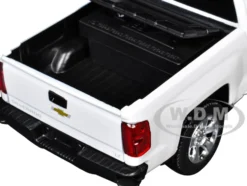 2017 Chevrolet Silverado 1500 LT Z71 Crew Cab Pickup Truck White with Flashing Light Bar and Front and Rear Lights and Sounds 1/27 Diecast Model Car by Motormax