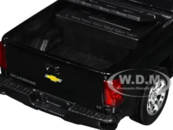 2017 Chevrolet Silverado 1500 LT Z71 Crew Cab Pickup Truck Black and White with Flashing Light Bar and Front and Rear Lights and Sounds 1/27 Diecast Model Car by Motormax