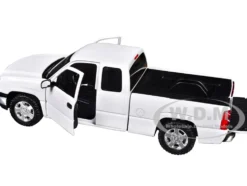 2006 Chevrolet Silverado 1500 Pickup Truck White 