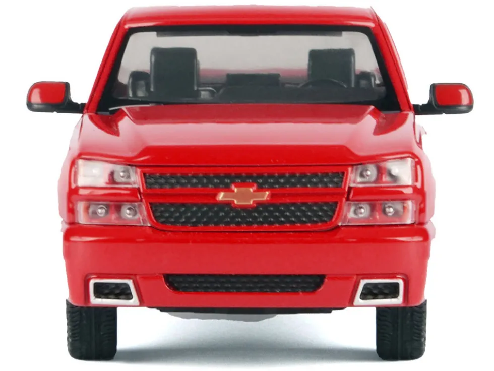 2006 Chevrolet Silverado SS Pickup Truck Red "Timeless Legends" Series 1/25 Diecast Model Car by Motormax