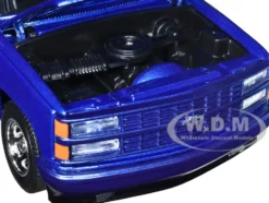1992 Chevrolet 454 SS Pickup Truck Blue Metallic 1/24 Diecast Model Car Motormax 73203