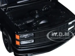 1992 Chevrolet 454 SS Pickup Truck Matt Black 1/24 Diecast Model Car Motormax 73203MTBK
