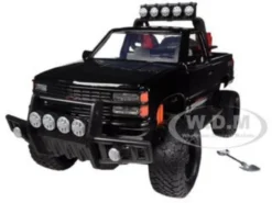 1992 Chevrolet 454 SS Pickup Truck Off Road Black 1/24 Diecast Model Motormax 79134