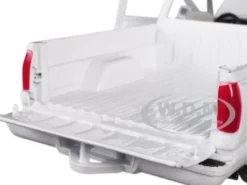 1992 Chevrolet 454 SS Pickup Truck White 1/24 Diecast Model Car Motormax 73203