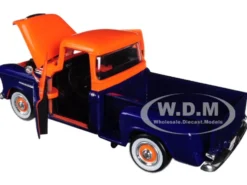 1955 Chevrolet 5100 Stepside Pickup Truck Gulf Dark Blue Orange 1/24 Diecast Model Car Motormax 79651