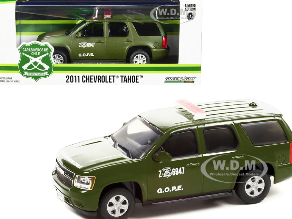 2011 Chevrolet Tahoe Police Car Matt Green Carabineros de Chile G.O.P.E. Grupo de Operaciones Policiales Especiales 1/43 Diecast Model Car Greenlight 86620