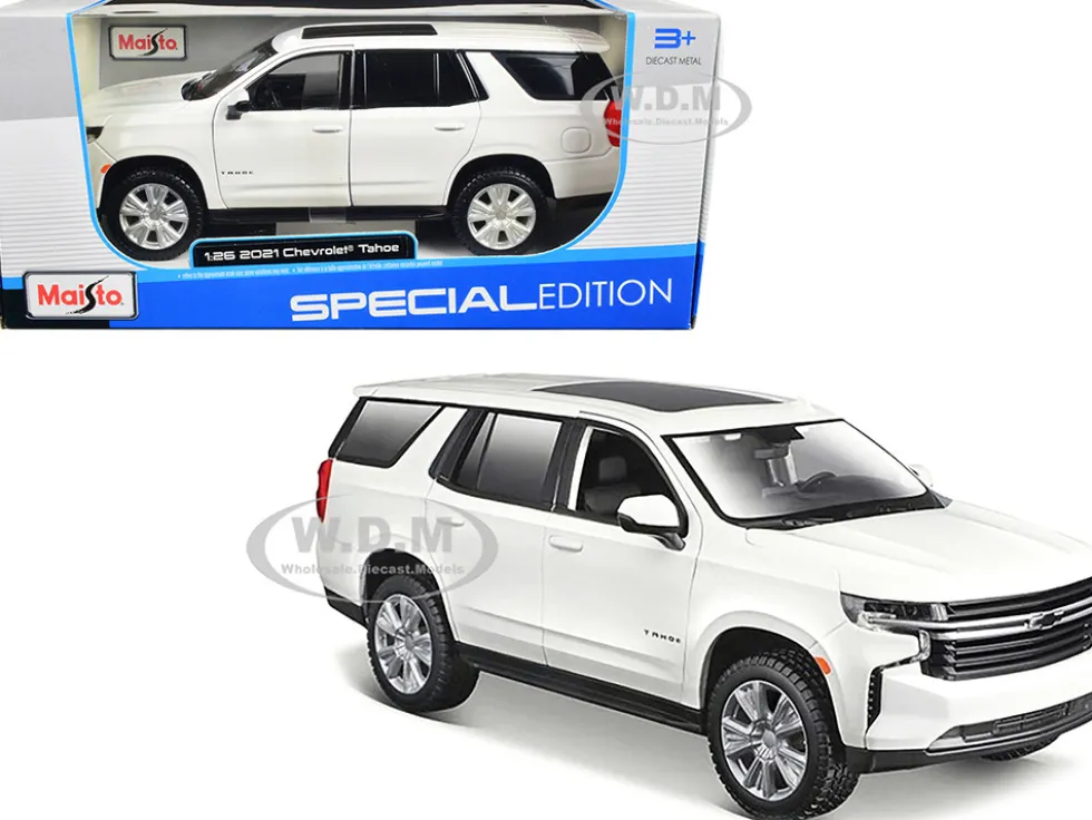 2021 Chevrolet Tahoe White with Sunroof Special Edition 1/26 Diecast Model Car Maisto 31533WH