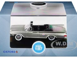 1961 Chrysler 300G Convertible Sheffield Silver Metallic 1/87 (HO) Scale Diecast Model Car by Oxford Diecast