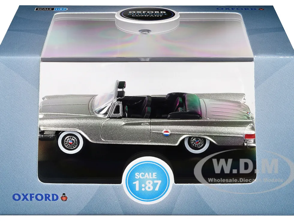 1961 Chrysler 300G Convertible Sheffield Silver Metallic 1/87 (HO) Scale Diecast Model Car by Oxford Diecast