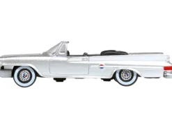 1961 Chrysler 300G Convertible Sheffield Silver Metallic 1/87 (HO) Scale Diecast Model Car by Oxford Diecast