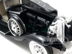 1932 Chrysler Lebaron Black 1/32 Diecast Car Model Signature Models 32316
