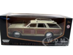 1979 Chrysler Lebaron Town & Country Cream 1/24 Diecast Model Car Motormax 73331
