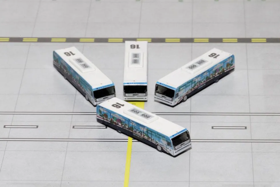 Cobus 3000 Passenger Bus White and Blue with Graphics US Airways Shuttle Bus Greener Transit 4 Piece Set 1/400 Diecast Models GeminiJets GJ1534