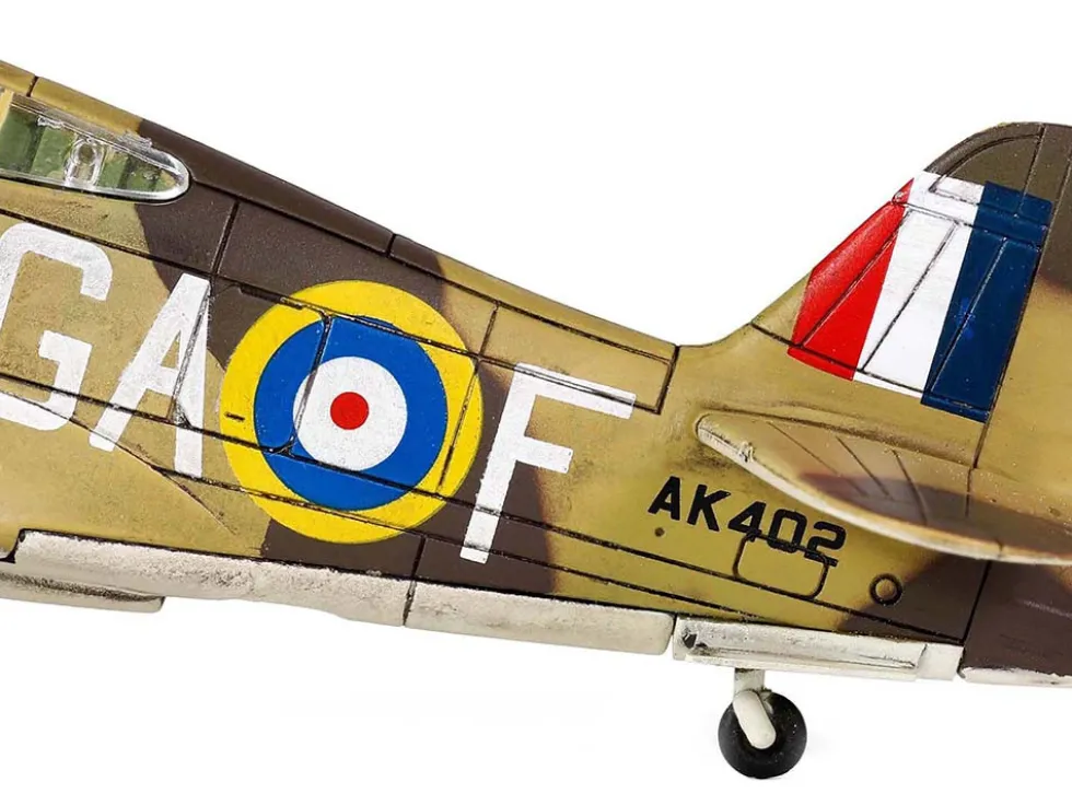 Curtiss P-40B Tomahawk MK IIB Aircraft Fighter 112 Squadron Royal Air Force AK402, GA-F North Africa October 1941 WW2 Aircrafts Series 1/72 Diecast Model Forces of Valor FOV-812060A