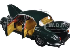 1967 Daimler V8-250 British Racing Green 1/18 Diecast Model Car Paragon Models 98314
