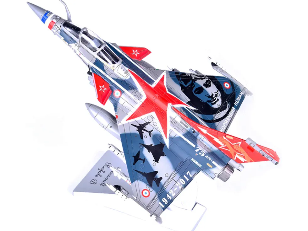Dassault Rafale C Fighter Jet Regiment de Chasse 2 30 Normandie-Niemen 75th Anniversary Edition with Missile Accessories Panzerkampf Wing Series 1/72 Scale Model Panzerkampf 14616PA