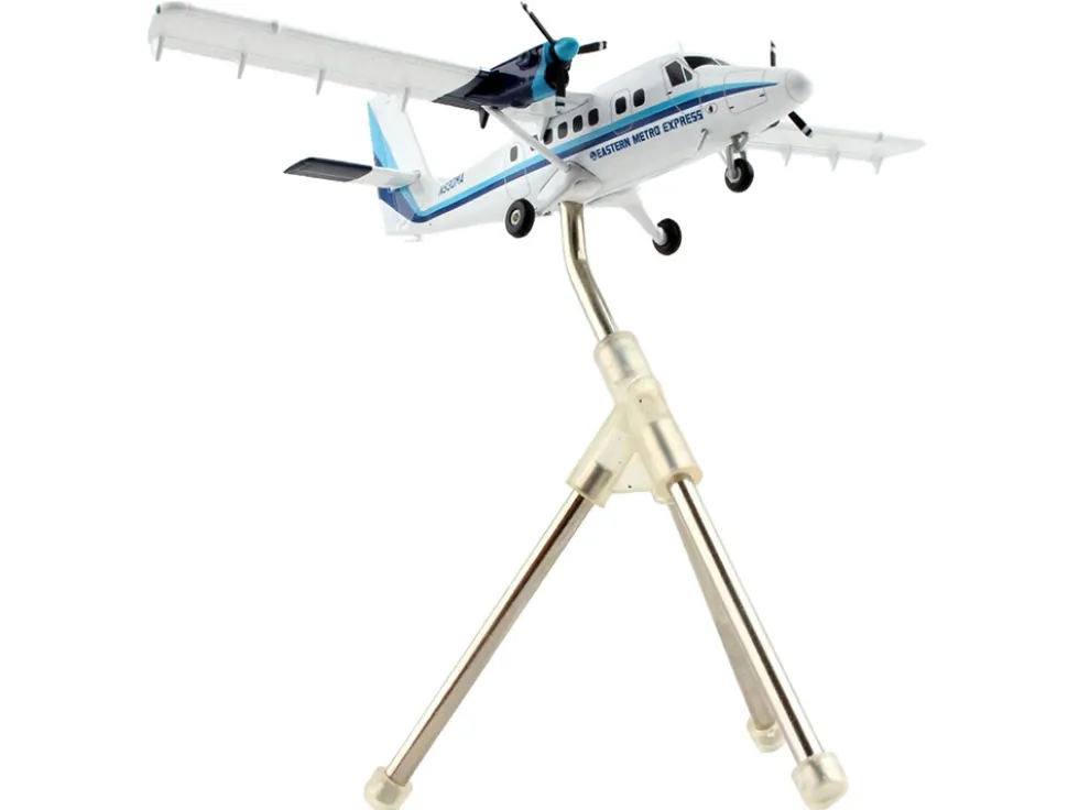 De Havilland DHC 6 200 Commercial Aircraft Eastern Air Lines Metro Express White with Blue Stripes Gemini 200 Series 1/200 Diecast Model Airplane GeminiJets G2EAL1037