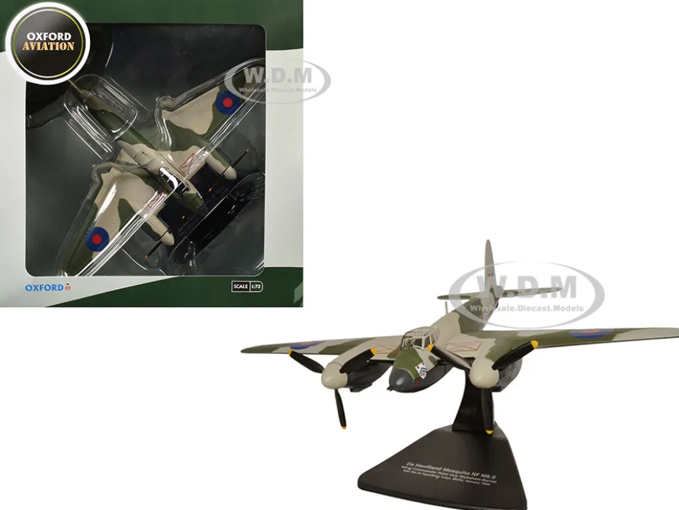 De Havilland Mosquito NF MKII Aircraft "Wing Commander Peter G. Wykeham-Barnes, No. 23 Squadron, Luqa, Malta" (1943) Royal Air Force "Oxford Aviation" Series 1/72 Diecast Model Airplane by Oxford Diecast