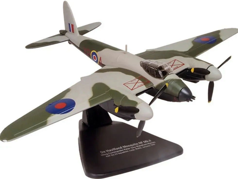De Havilland Mosquito NF MKII Aircraft "Wing Commander Peter G. Wykeham-Barnes, No. 23 Squadron, Luqa, Malta" (1943) Royal Air Force "Oxford Aviation" Series 1/72 Diecast Model Airplane by Oxford Diecast