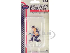 Detail Masters Figure 1 Wheel Cleaning for 1/24 Scale Models American Diorama 24601