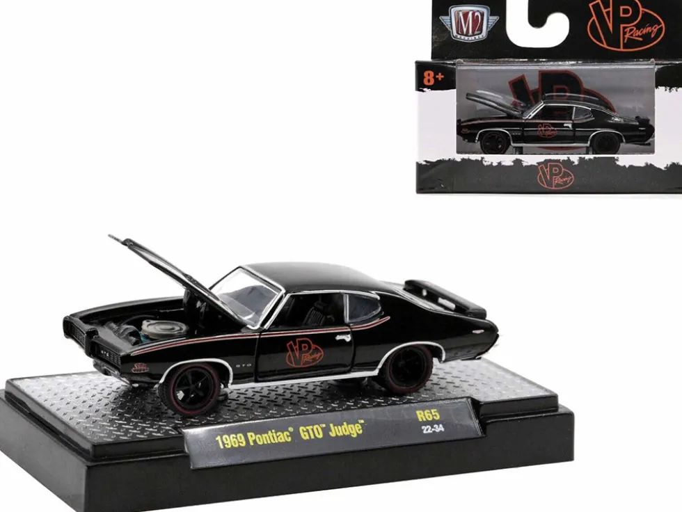 Detroit Muscle Set of 6 Cars IN DISPLAY CASES Release 65 Limited Edition 1/64 Diecast Model Cars M2 Machines 32600-65