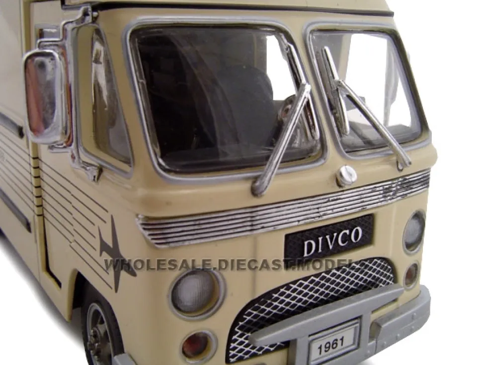 1961 Divco Di Vidend Step Van Cream 1/34 Diecast Model Car Unique Replicas 18531