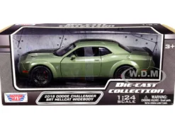 2018 Dodge Challenger SRT Hellcat Widebody Green Metallic Black Stripes 1/24 Diecast Model Car Motormax 79350