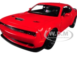 2018 Dodge Challenger SRT Hellcat Widebody Red 1/24 Diecast Model Car Motormax 79350