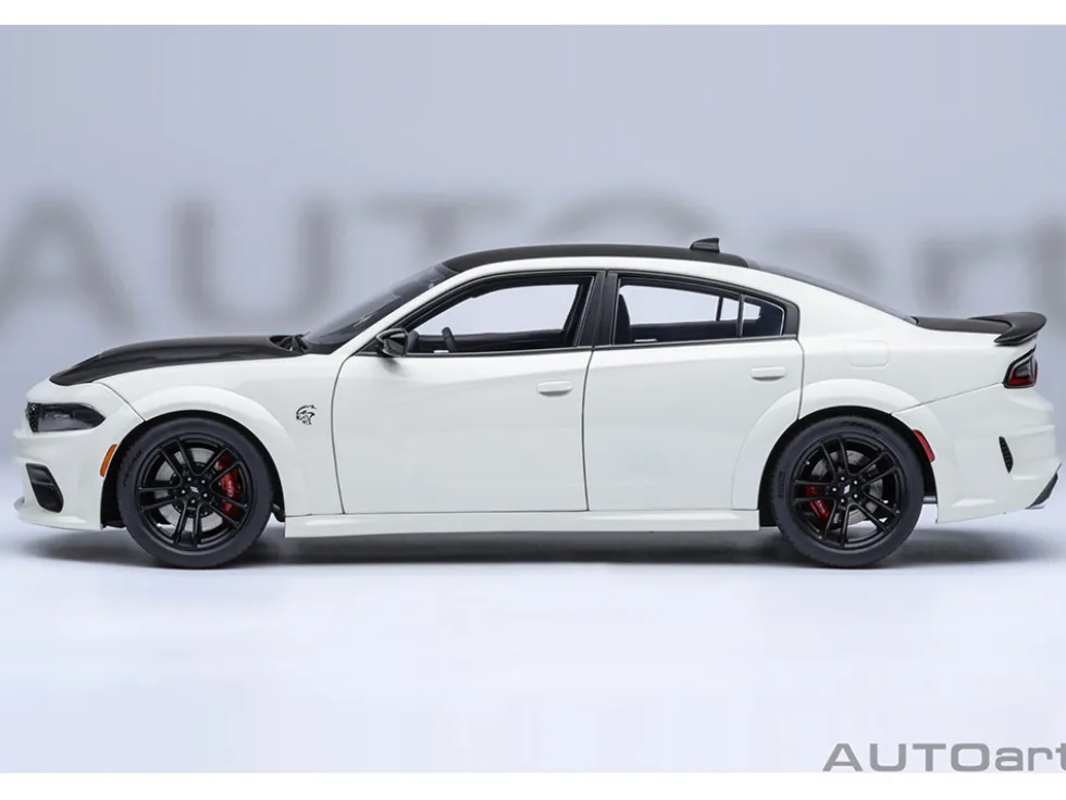 Dodge Charger SRT Hellcat Redeye Knuckle White with Matt Black Hood and Top 1/18 Model Car by Autoart