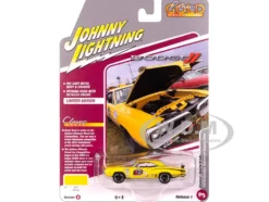 1970 Dodge Coronet Super Bee #1 "David Kruk" Banana Yellow with Black Stripes and Top "Classic Gold Collection" 1/64 Diecast Model Car by Johnny Lightning