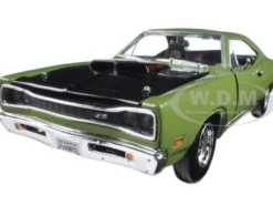 1969 Dodge Coronet Super Bee Green 1/24 Diecast Model Car Motormax 73315