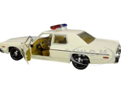 1975 Dodge Monaco Cream Hazzard County Sheriff 1/24 Diecast Model Car Greenlight 84094
