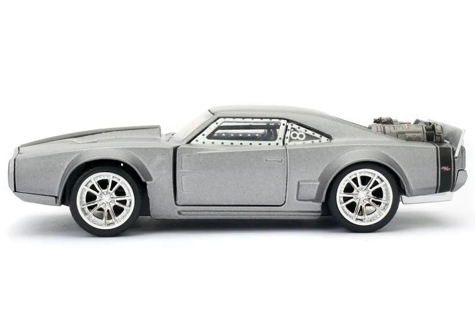 Dom's Ice Charger Fast & Furious F8 "The Fate of the Furious" Movie 1/32 Diecast Model Car Jada 98299