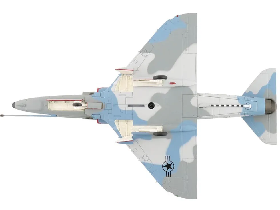 Douglas A-4E Skyhawk Aircraft "151118, Aggressor Scheme, VA-43" (1975) United States Navy "Air Power Series" 1/72 Diecast Model by Hobby Master
