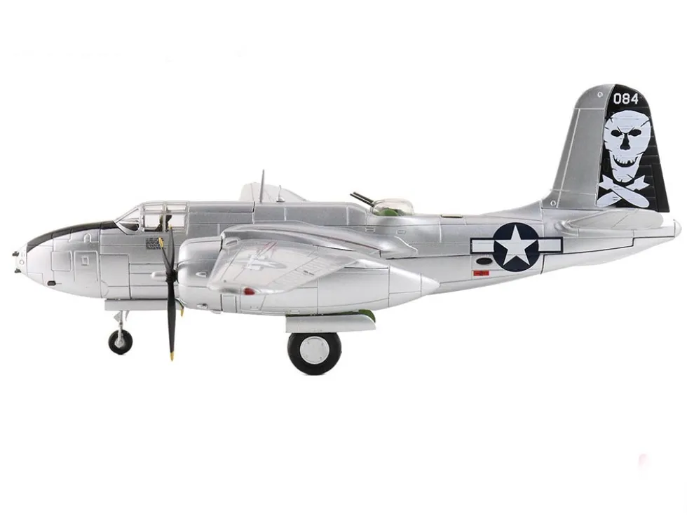 Douglas A-20G Havoc Aircraft "Little Chief, 43-9521, 321st BS" (1944) United States Army Air Forces "Air Power Series" 1/72 Diecast Model by Hobby Master