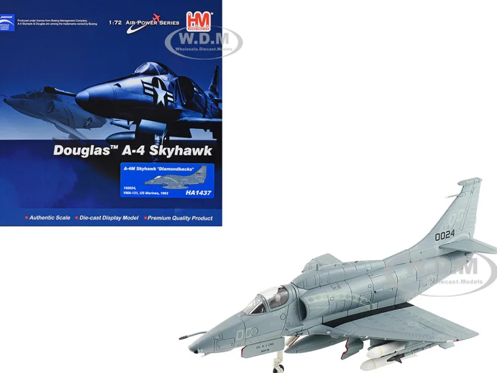 Douglas A-4M Skyhawk Aircraft "VMA-131 Diamondbacks" (1993) United States Marines "Air Power Series" 1/72 Diecast Model by Hobby Master
