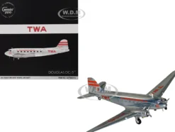 Douglas DC-3 Commercial Aircraft "TWA (Trans World Airlines)" (NC1943) Polished Metal Finish with Red Tail Stripes "Gemini 200" Series 1/200 Diecast Model Airplane by GeminiJets