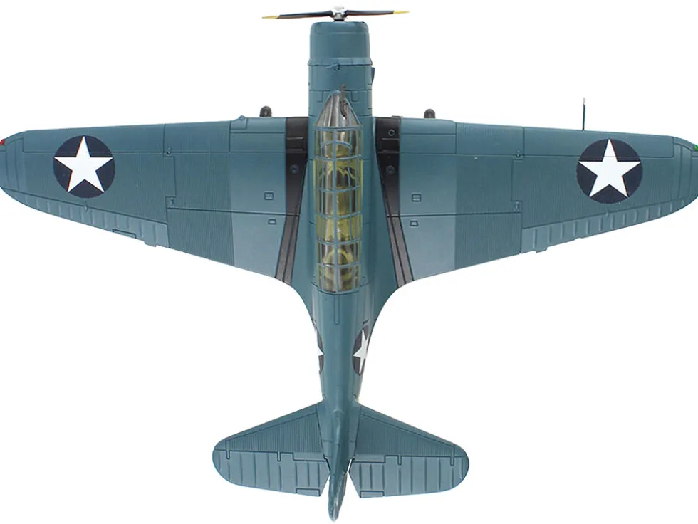 Douglas TBD-1 Devastator Bomber Aircraft "Battle of Midway, Lt Cdr EE Lindsey, VT-6, USS Enterprise" (1942) United States Navy "SkyMax Models" Series 1/72 Diecast Model by Hobby Master