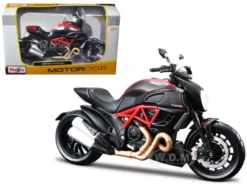 Ducati Diavel Red Carbon 1/12 Diecast Motorcycle Model Maisto 31196