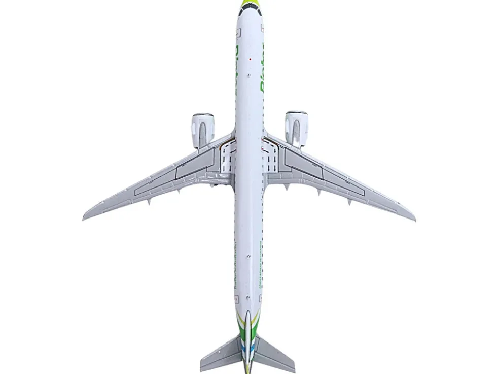 Embraer E195-E2 Commercial Aircraft "Binter Canarias" (EC-OEA) White with Green Tail Stripes Stripes 1/400 Diecast Model Airplane by GeminiJets