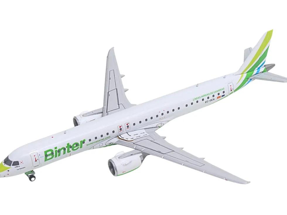 Embraer E195-E2 Commercial Aircraft "Binter Canarias" (EC-OEA) White with Green Tail Stripes Stripes 1/400 Diecast Model Airplane by GeminiJets