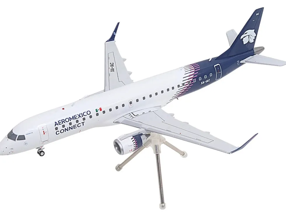 Embraer ERJ-190 Commercial Aircraft "Aeromexico Connect" (XA-IAC) White with Blue Tail "Gemini 200" Series 1/200 Diecast Model Airplane by GeminiJets