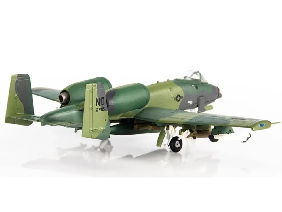 Fairchild Republic A-10 Thunderbolt II Attack Aircraft "23rd Tactical Fighter Wing, 706th Fighter Squadron, Operation Desert Storm" (1991) United States Air Force 1/144 Diecast Model by JC Wings