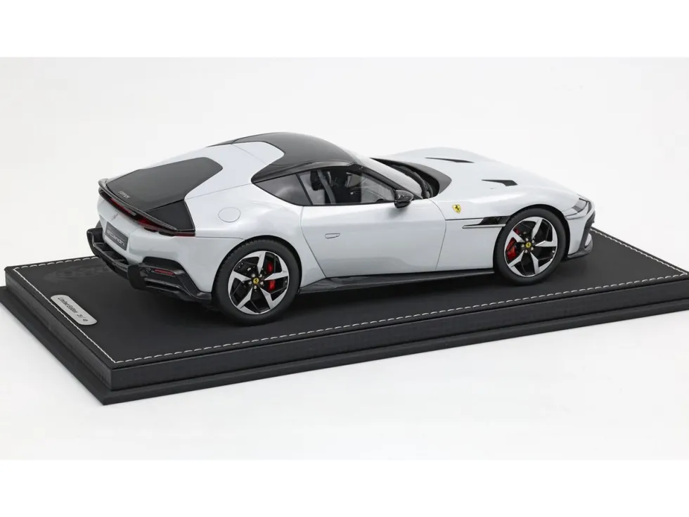 Ferrari 12Cilindri Bianco Artico (Artic White) with Black Top with DISPLAY CASE Limited Edition to 48 pieces Worldwide 1/18 Model Car by BBR